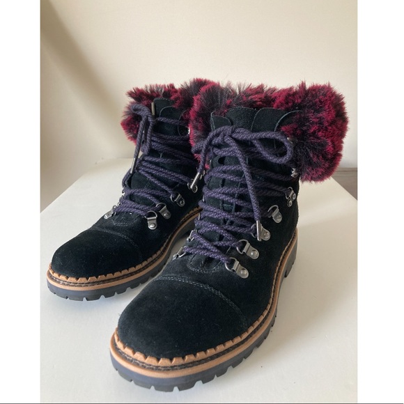 Sam Edelman Black Lace up ankle boots with red faux fur ankle trim size 7.5 - Picture 2 of 9